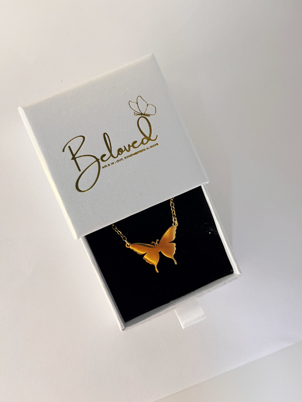 Minneshalsband fjäril – Symbol för änglabarn och missfall | Meningsfull gåva vid sorg & saknad |Butterfly - necklace - Symbol of miscarriage